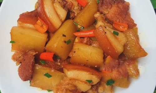 Cách làm thịt om củ cải cay