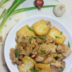 Cách Làm Thịt Xào Đậu Hũ Sốt Tương Bần, Ngon Cơm