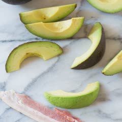 Cách làm Thịt xông khói cuộn bơ nướng