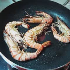 Cách Làm Tôm Chiên Tỏi Ớt Ăn Cực Ghiền Ngày Mưa