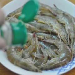 Cách làm tôm hấp hành gừng