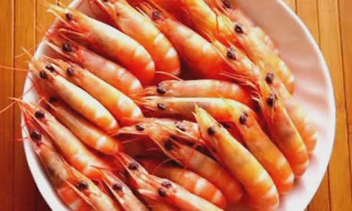 Cách làm Tôm Luộc Nam Hinh nóng hổi cho bữa cơm gia đình
