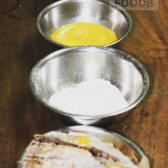Cách làm tôm mũ ni xóc trứng muối