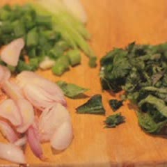 Cách Làm Tôm Rang Húng Quế Thơm Lừng Ngon Miệng