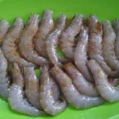 Cách làm tôm rang lá chanh thơm lừng