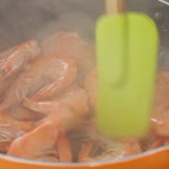 Cách Làm Tôm Sốt Tỏi Thơm Lừng Đậm Đà Đưa Cơm