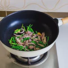 Cách làm tôm tích xào hẹ