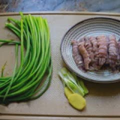Cách làm tôm tích xào hẹ
