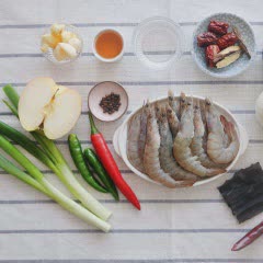 Cách làm tôm tươi ngâm nước tương và thảo mộc