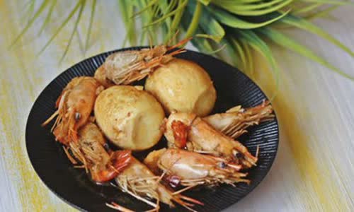 Cách làm Tôm Và Trứng Kho Tàu ngon và đơn giản tại nhà