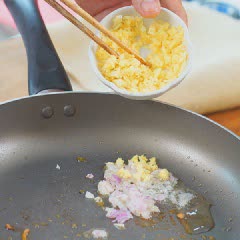 Cách Làm Tôm Xào Măng Tây Hấp Dẫn Cho Bữa Cơm Nhà