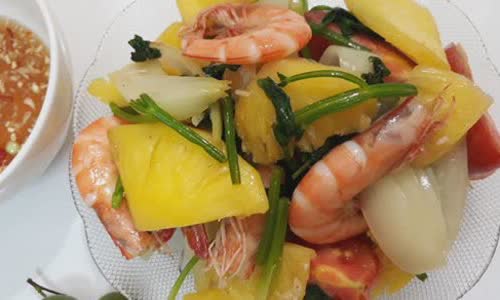 Cách làm tôm xào thơm chua ngọt
