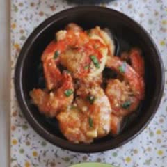 Cách làm Tôm Xào Tỏi Bơ thơm lừng rất đưa cơm cho gia đình