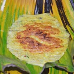 Cách làm trứng chiên lá chuối