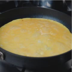 Cách làm trứng chiên nấm phô mai