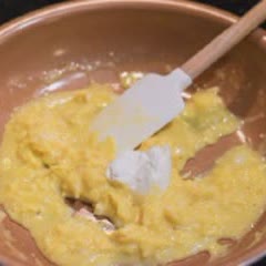 Cách làm Trứng chiên sữa phô mai