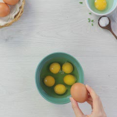 Cách Làm Trứng Cuộn Xúc Xích | Hấp Dẫn Bữa Sáng
