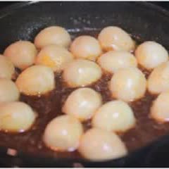 Cách làm Trứng Cút Kho đậm đà gia vị, đưa cơm ngày mưa