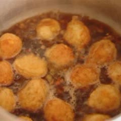 Cách làm Trứng Cút Sốt Me chua ngọt béo ngậy ăn vặt