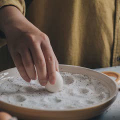 Cách làm Trứng muối vị thảo mộc