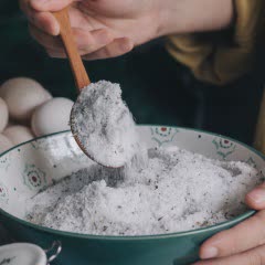 Cách làm Trứng muối vị thảo mộc
