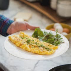 Cách làm trứng ốp la Pháp