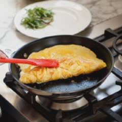 Cách làm trứng ốp la Pháp