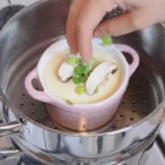 Cách làm trứng đúc nấm hành