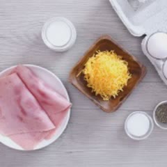 Cách Làm Trứng Đúc Phô Mai Và Thịt Xông Khói Ngon