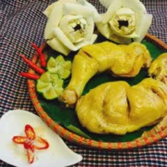 Cách làm đùi gà hấp lá sen