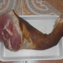 Cách làm Đùi Heo Muối thơm ngon cho bữa tiệc gia đình