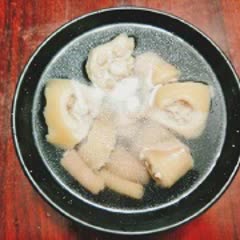 Cách làm Đuôi Heo Ngâm Mắm sả ớt, vị chua cay mặn ngọt