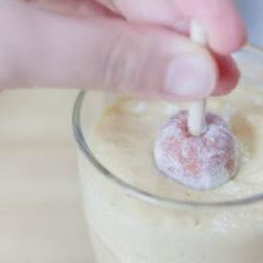 Cách làm Xúc xích chiên bột