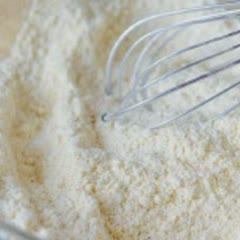 Cách làm Xúc xích chiên bột