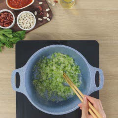 Cách Làm Xúc Xích Hầm Rau Củ | Dinh Dưỡng