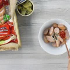 Cách làm xúc xích Việt xông khói xào cải chua