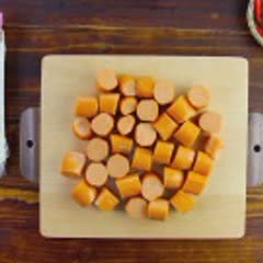Cách làm Xúc xích vườn bia kho trứng cút