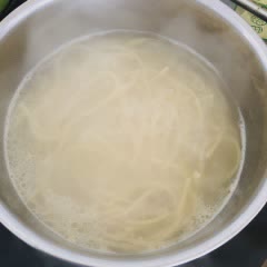Cách làm mì spaghetti sốt bò bằm