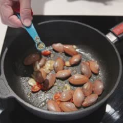 Cách Làm Mì Ý Sốt Nghêu Lụa Thơm Ngon Cho Bữa sáng