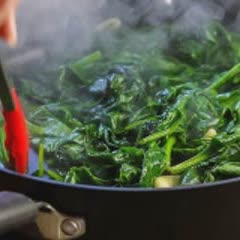 Cách làm Mì Ý sốt rau bina