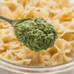 Cách làm nui nơ sốt pesto cải xoăn