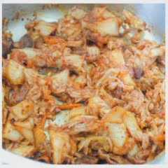 Cách làm nui trộn kimchi phô mai