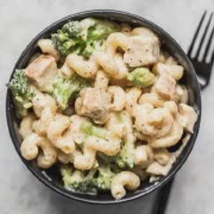 pasta-bong-cai-bo-pho-mai-7KCQgsgoRiGj3ZRrCQNi