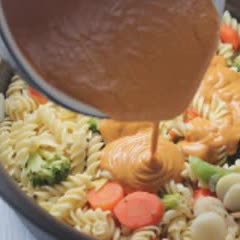 Cách làm Pasta sốt bơ đậu phộng kiểu Thái