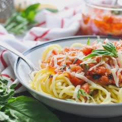 Cách làm Sốt cà chua húng quế cho Pasta