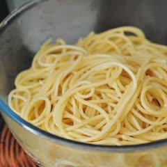 Cách làm spaghetti hải sản