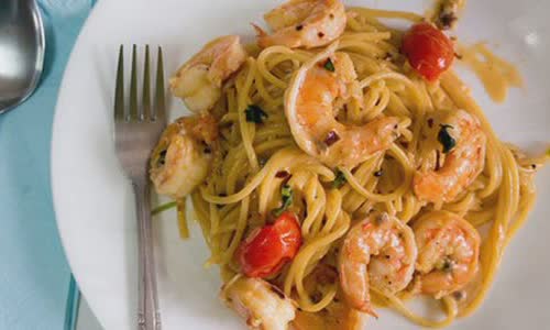 Cách Làm Spaghetti Sốt Tôm Kem Thơm Ngon Hấp Dẫn