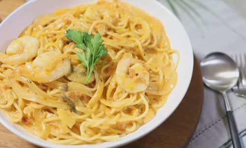 Cách làm Spaghetti Tôm Sốt Cà Chua nước cốt dừa, béo ngon