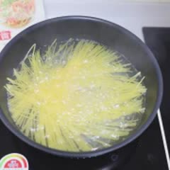 Cách làm Spaghetti Tôm Sốt Cà Chua nước cốt dừa, béo ngon