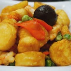 Cách làm Đậu Hũ Trứng Xào Tôm Rau Củ kiểu Hoa sắc màu 